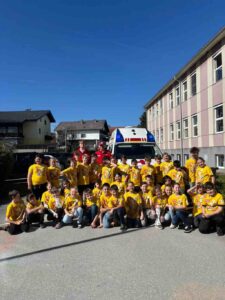 hdimg3c9103efadef51c2bd5a02f6c89c22 (1)