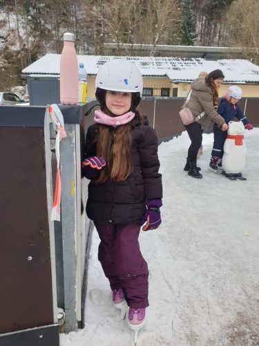 hdimg34730bdd6c5f4e44ff8a6472350423