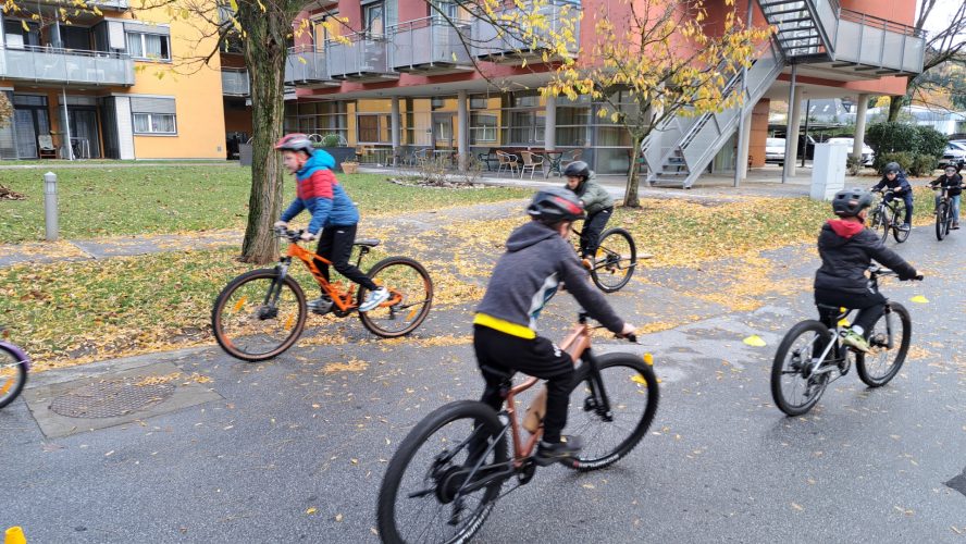 hdimg66fd8809a52ae7e340f616545627c2