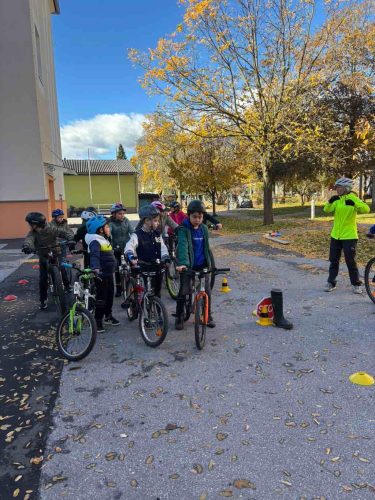 hdimg751359736f09b2fc2224a54970715c